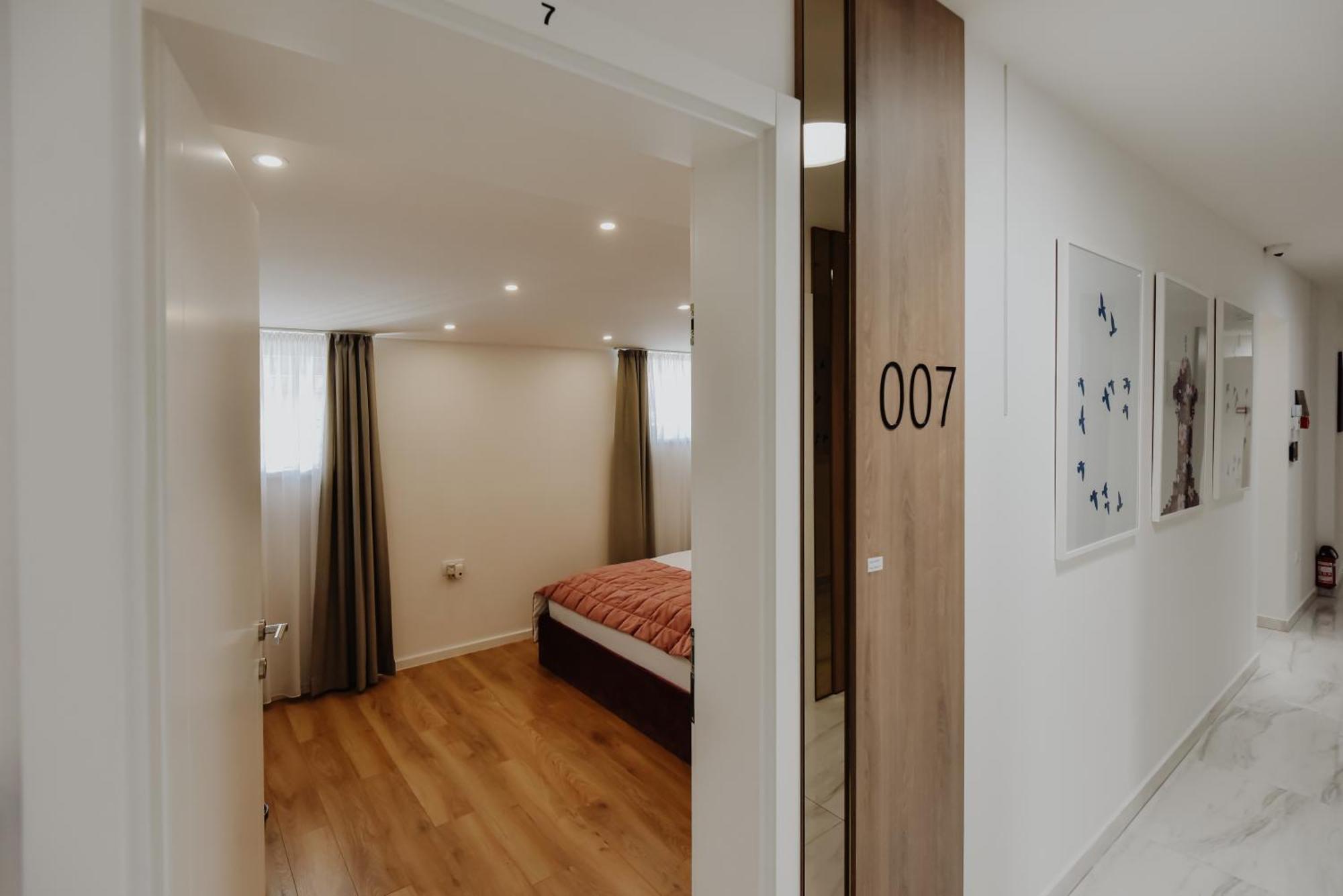 Lux City Apartments & Rooms Sarajevo Exterior photo